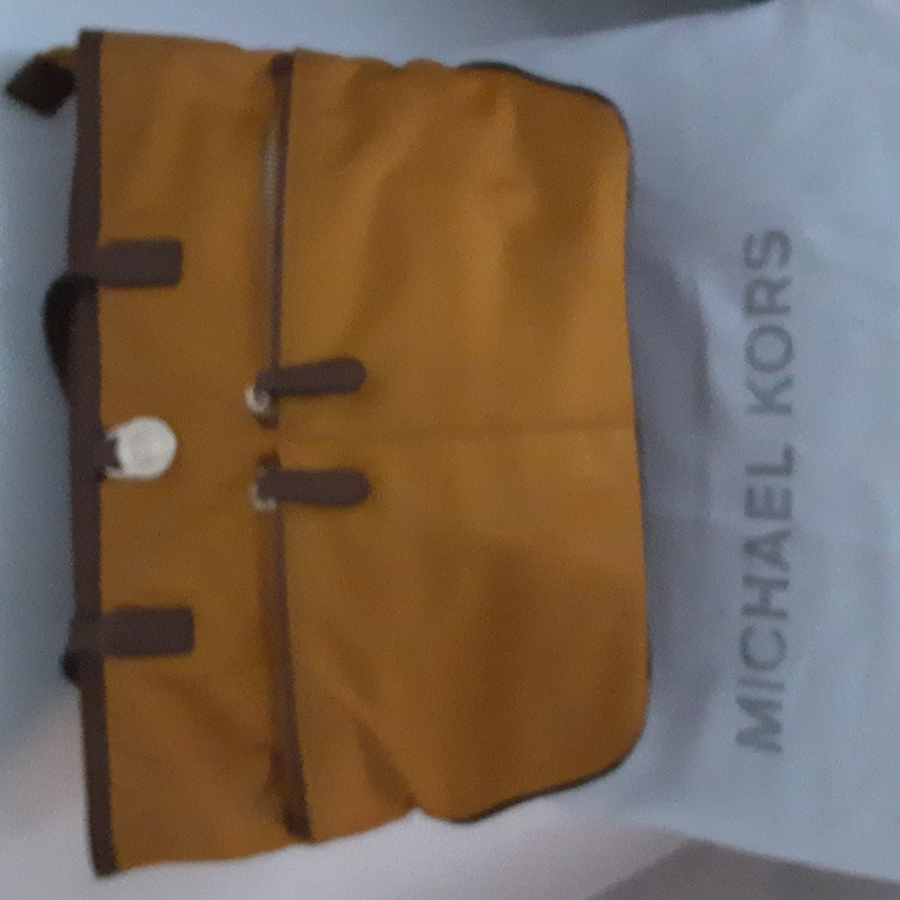Michael Kors purse